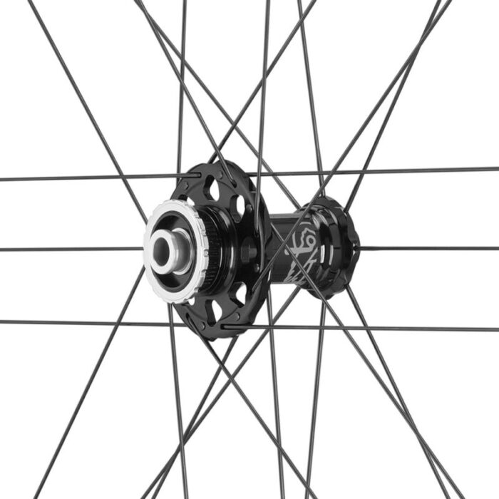 10812_z_shamal-carbon-disc-brake-front-hub-2021-1800x1800_800x800-5.jpg