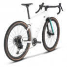 BMC-URS-01-TWO-SRAM-FORCE-ETAP-AXS-12V-700-MM-WEISS-2023-1.jpg