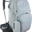 EVOC-Explorer-Pro-30-100210129-3_800x800-4-1.jpg