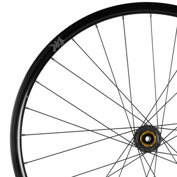 Tune-Crosser-Alu-Disc-CL-Hinterrad-4062266241791_a_800x800-0.jpg