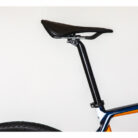 WILIER-TRIESTINA-JENA-HYBRID-ELEKTRO-GRAVELBIKE-SHIMANO-GRX-11S-250-WH-700-MM-BLAU-ORANGE-2022-6.jpg