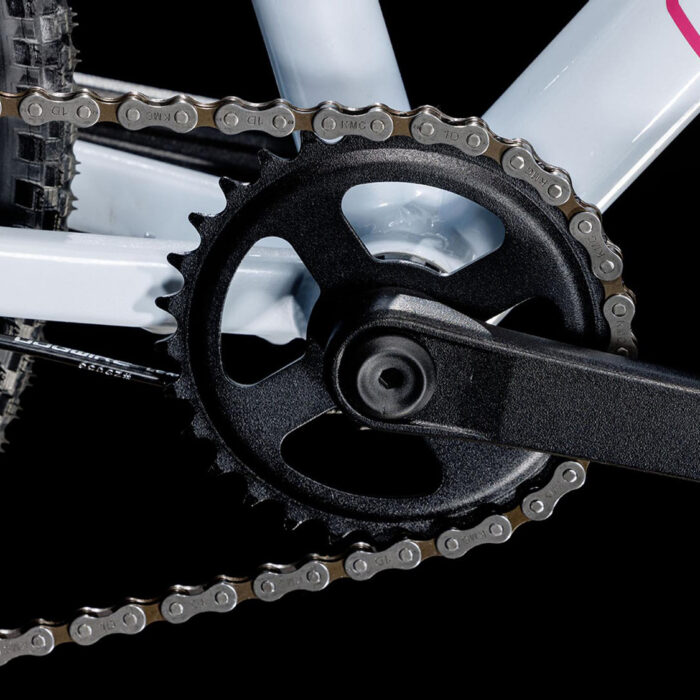 cube-850520-20134449-Numove-200-flashwhite-n-pink-6.jpg
